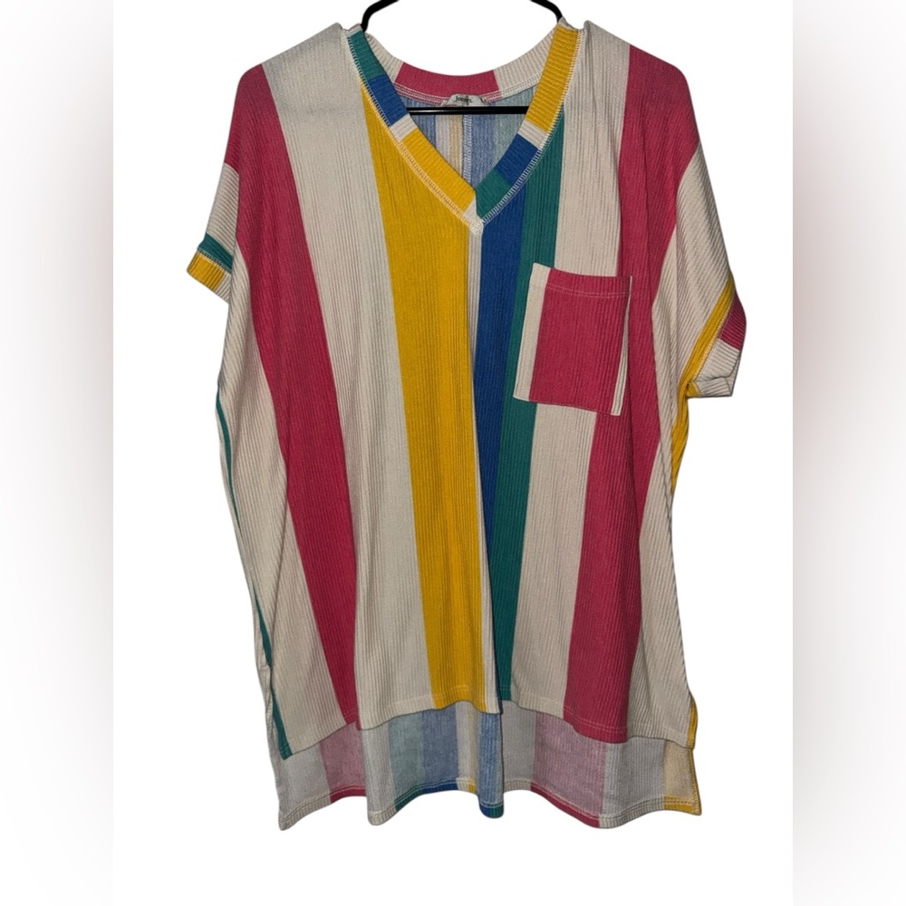 Love this shirt super soft women's size Large